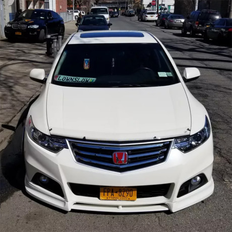 Вставка между клыками переднего бампера Modulo для Honda Accord (VIII gen)(2008-2013) купить недорого с доставкой в Балашиха