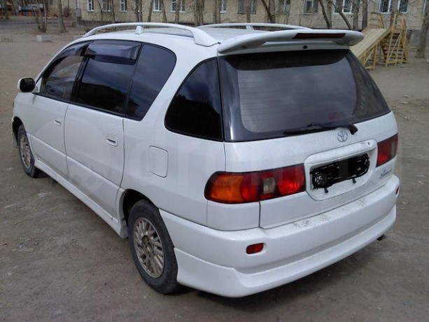 Накладка на задний бампер "Aero Touring" (сток) Toyota Ipsum купить недорого с доставкой в Балашиха