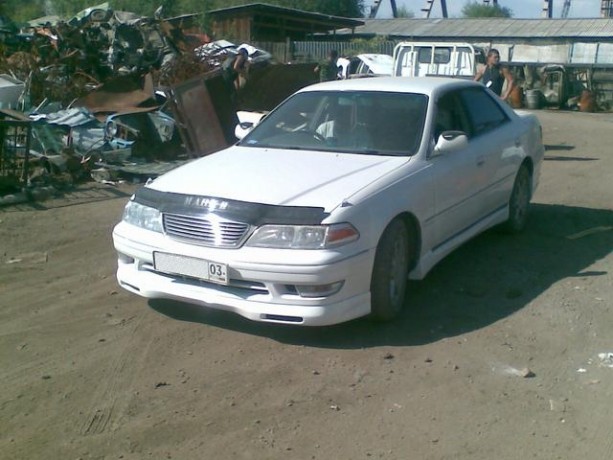 Накладка на передний бампер "Hippo" Toyota Mark II (100) купить недорого с доставкой в Балашиха