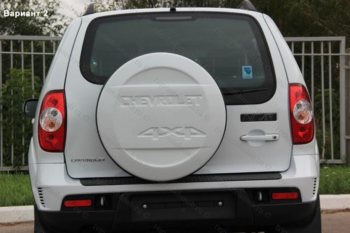 Чехол запасного колеса Chevrolet Niv@ с эмблемой Chevrolet купить недорого с доставкой в Балашиха