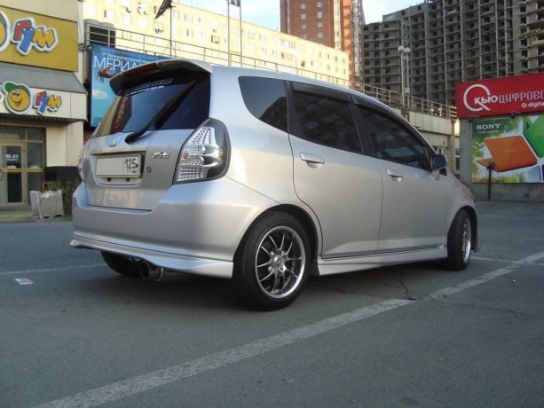 Накладки на пороги "Modulo" Honda Fit купить недорого с доставкой в Балашиха