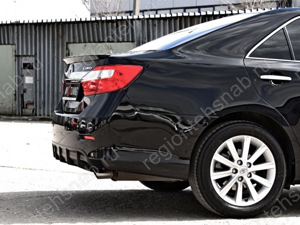 Диффузор заднего бампера var №2 (текстурный пластик) для Toyota Camry XV50 (2012-2014) купить недорого с доставкой в Балашиха