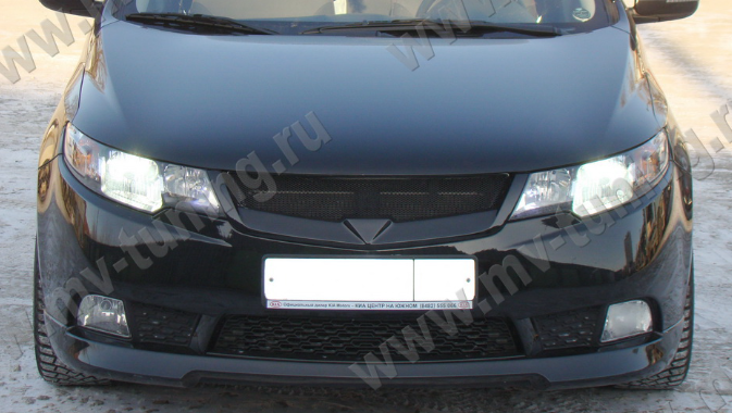 Решетка радиатора (сетка в комплекте) для KIA Cerato II (2009-2012) купить недорого с доставкой в Балашиха